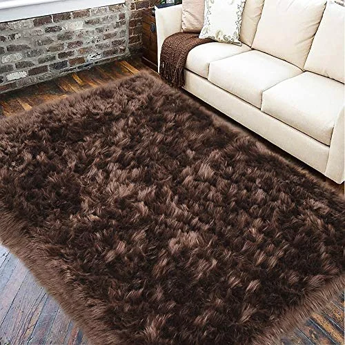 LOCHAS Faux Fur Bedside Rug 3 × 5 ft, Brown