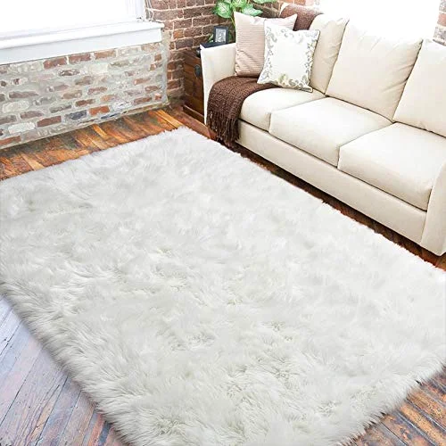 LOCHAS Faux Fur Bedside Rug 3 × 5 ft, White