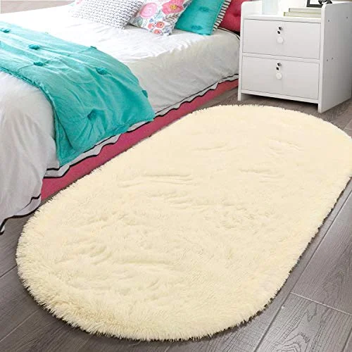 LOCHAS Fluffy Shag Area Rug 2.6 × 5.3 ft, Light Champagne