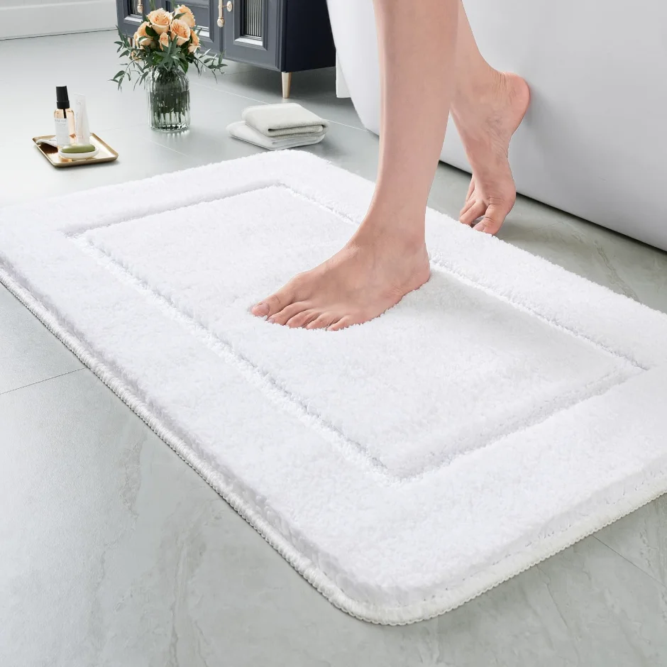 LOCHAS Luminous Bath Mat 32 × 20 in, White